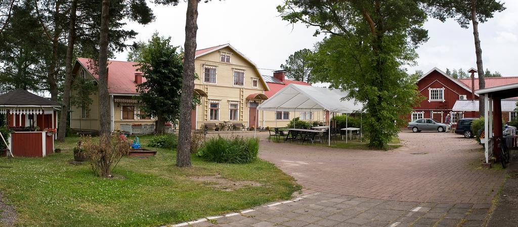 Kartano Hostel Kokemäki Exterior foto